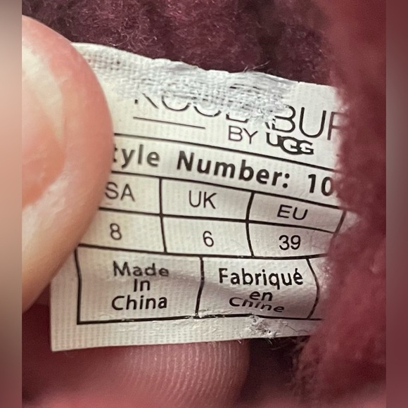 Kookaburra By Ugg  Maroon Jordan’s Short Boots With Side Button; size 8 - Picture 5 of 7